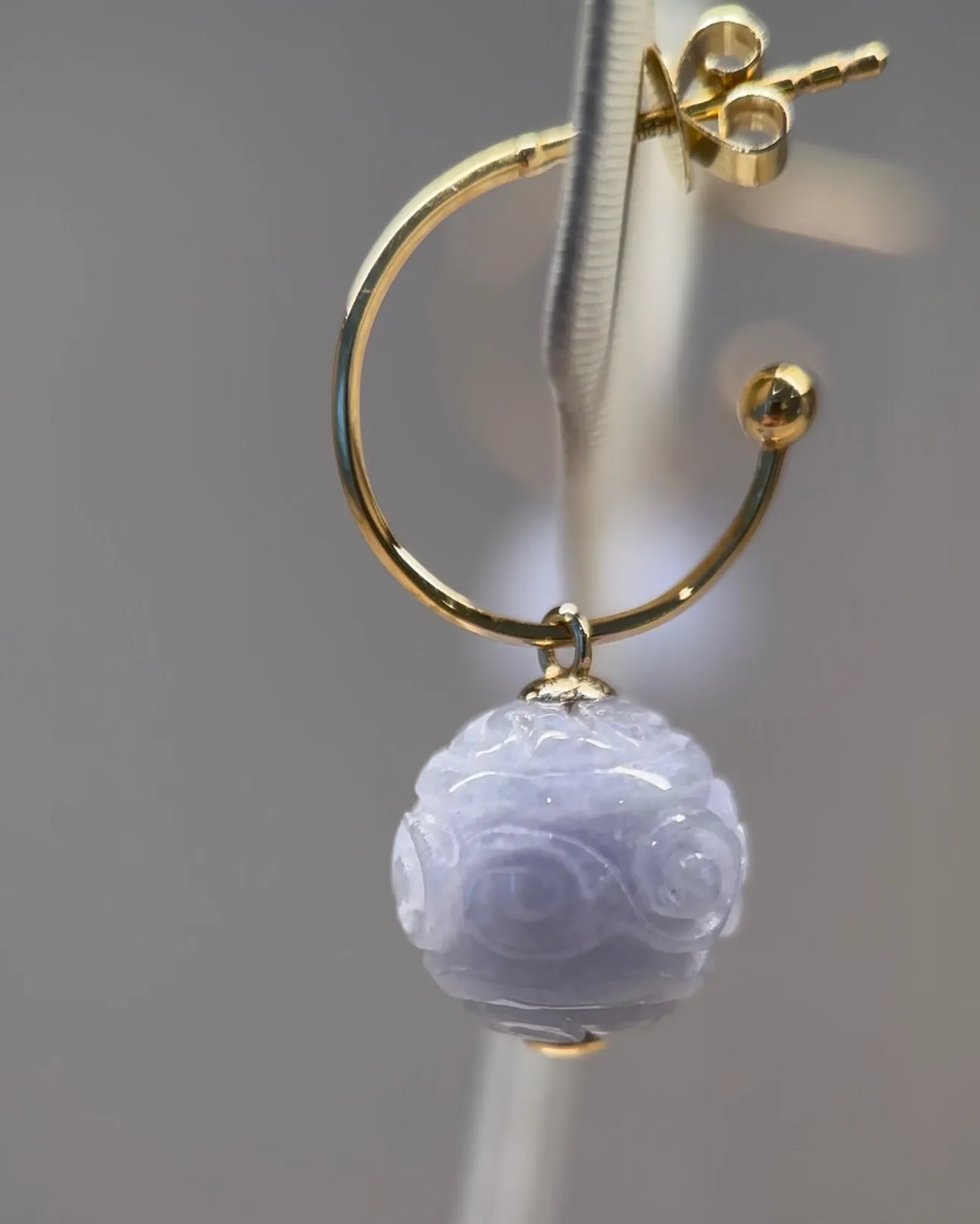 92488 Kyo No Furi Lavender Jade Bead Earring with 18K Yellow Gold