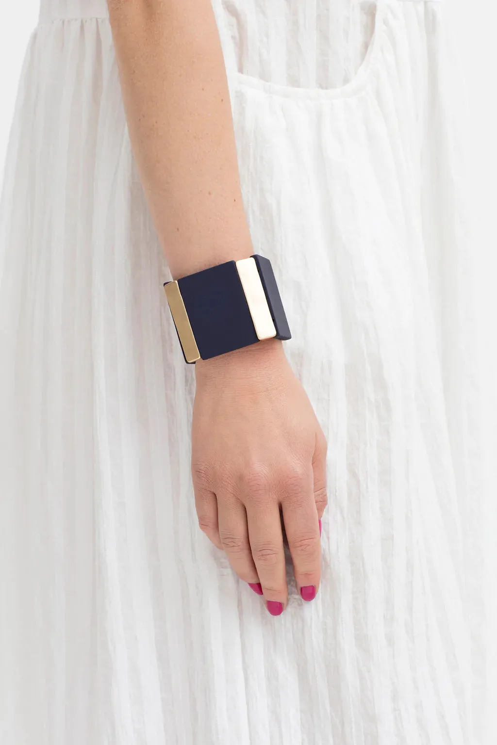 ELK nea bangle
