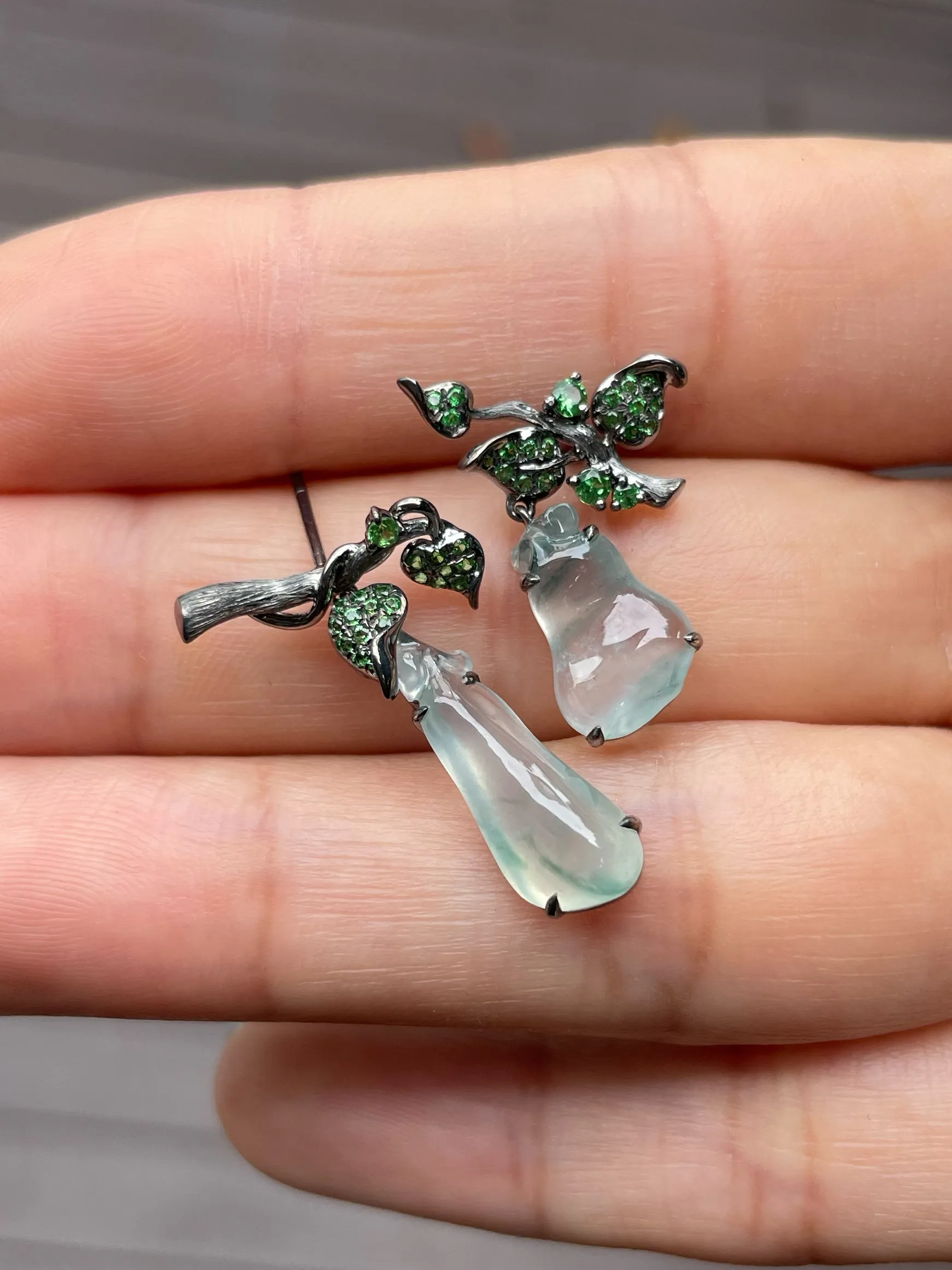 Icy Jade Earrings - Gourds (NJE205)