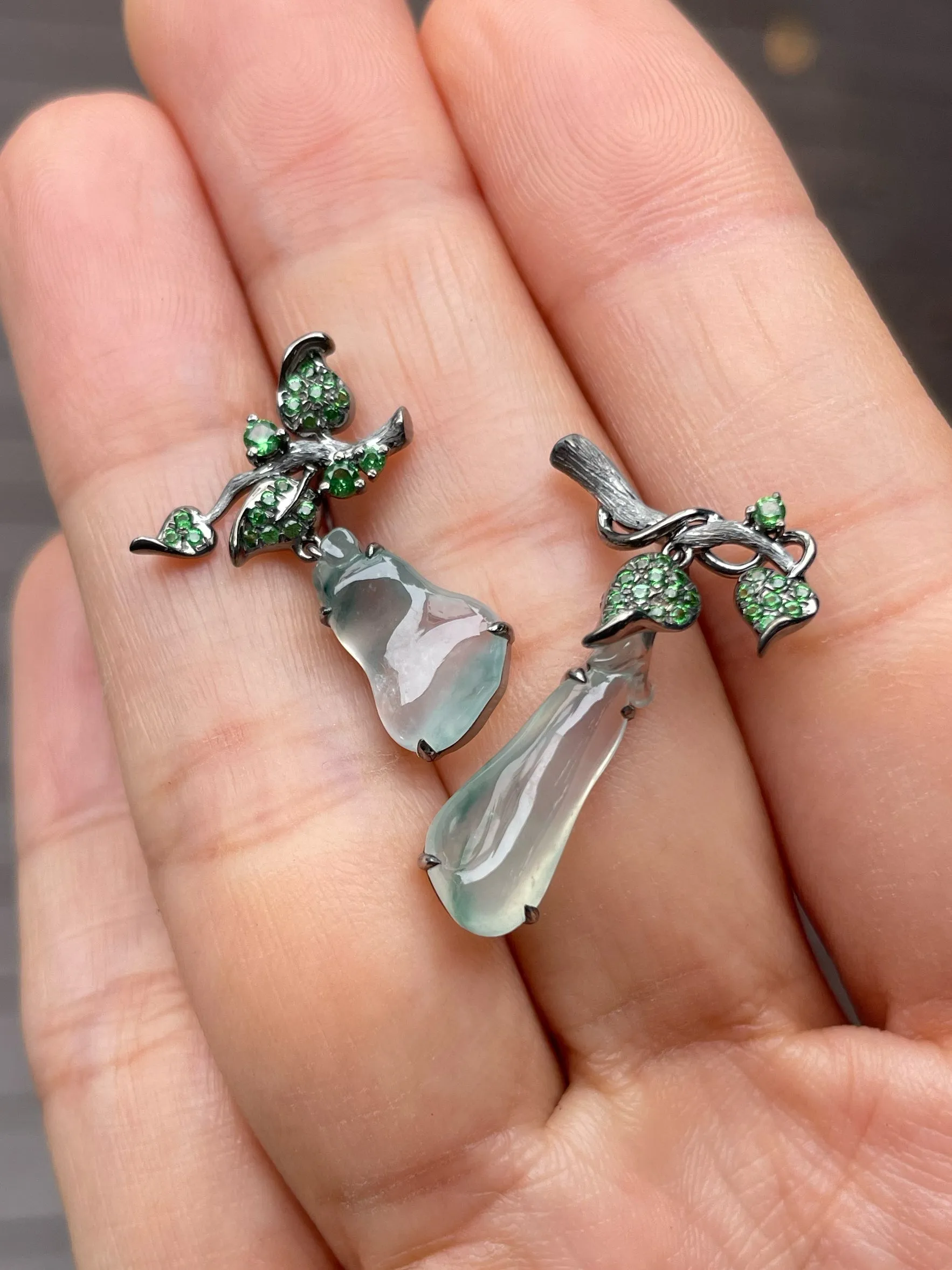 Icy Jade Earrings - Gourds (NJE205)