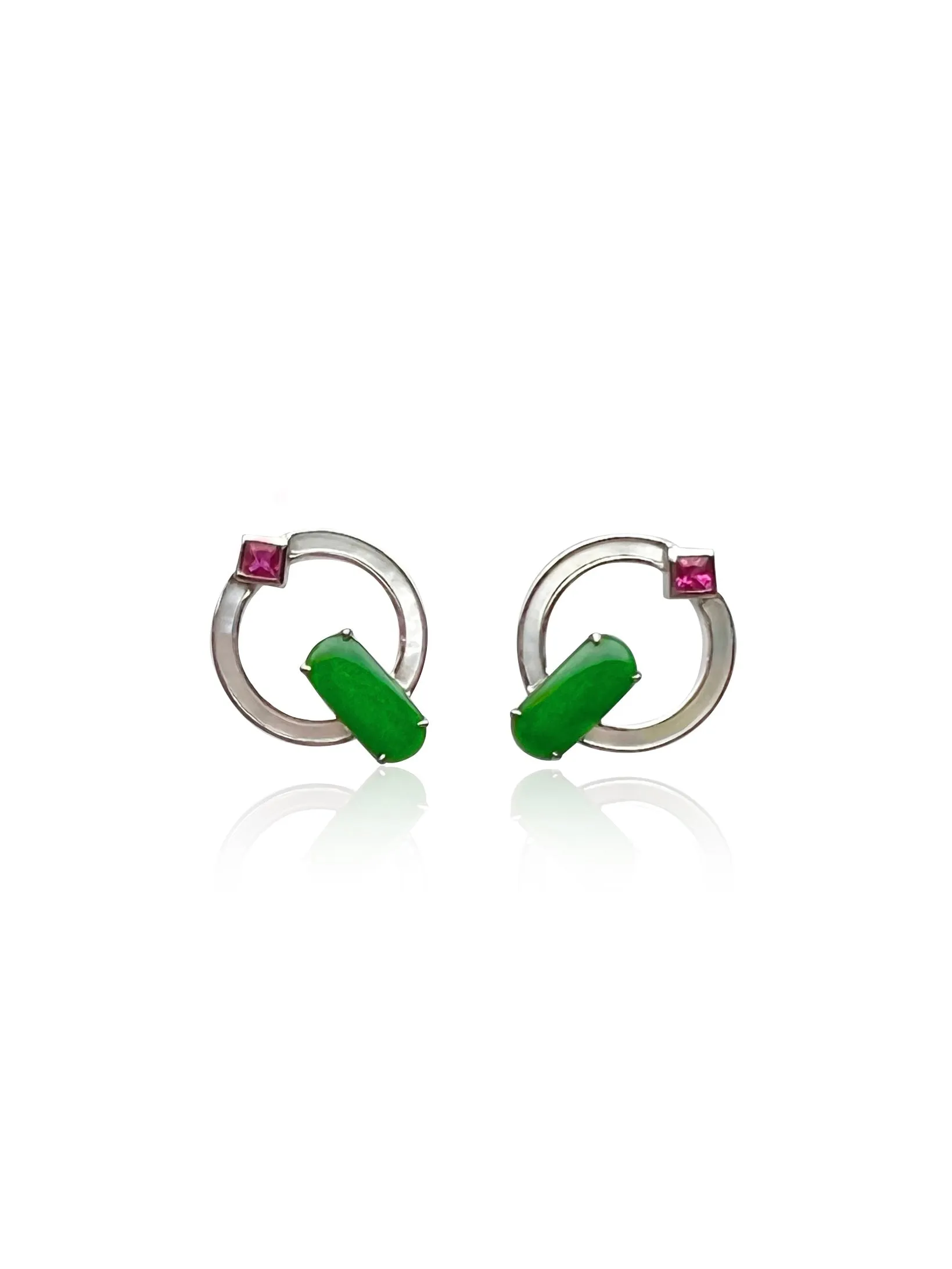 JADEITE EARRINGS IN 18K WHITE GOLD WITH RUBY AND MOTHER OF PEARL