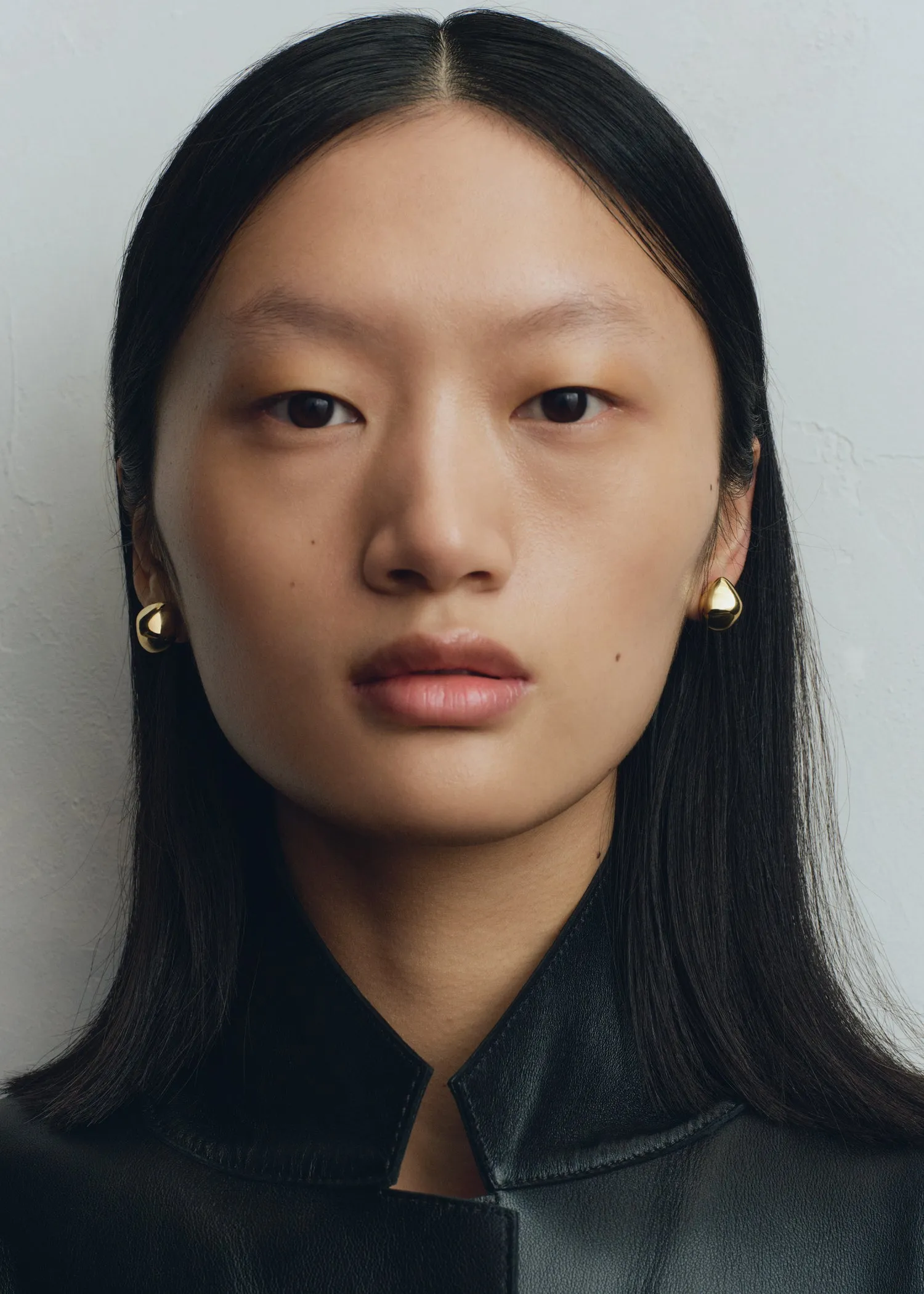 Pebble studs gold