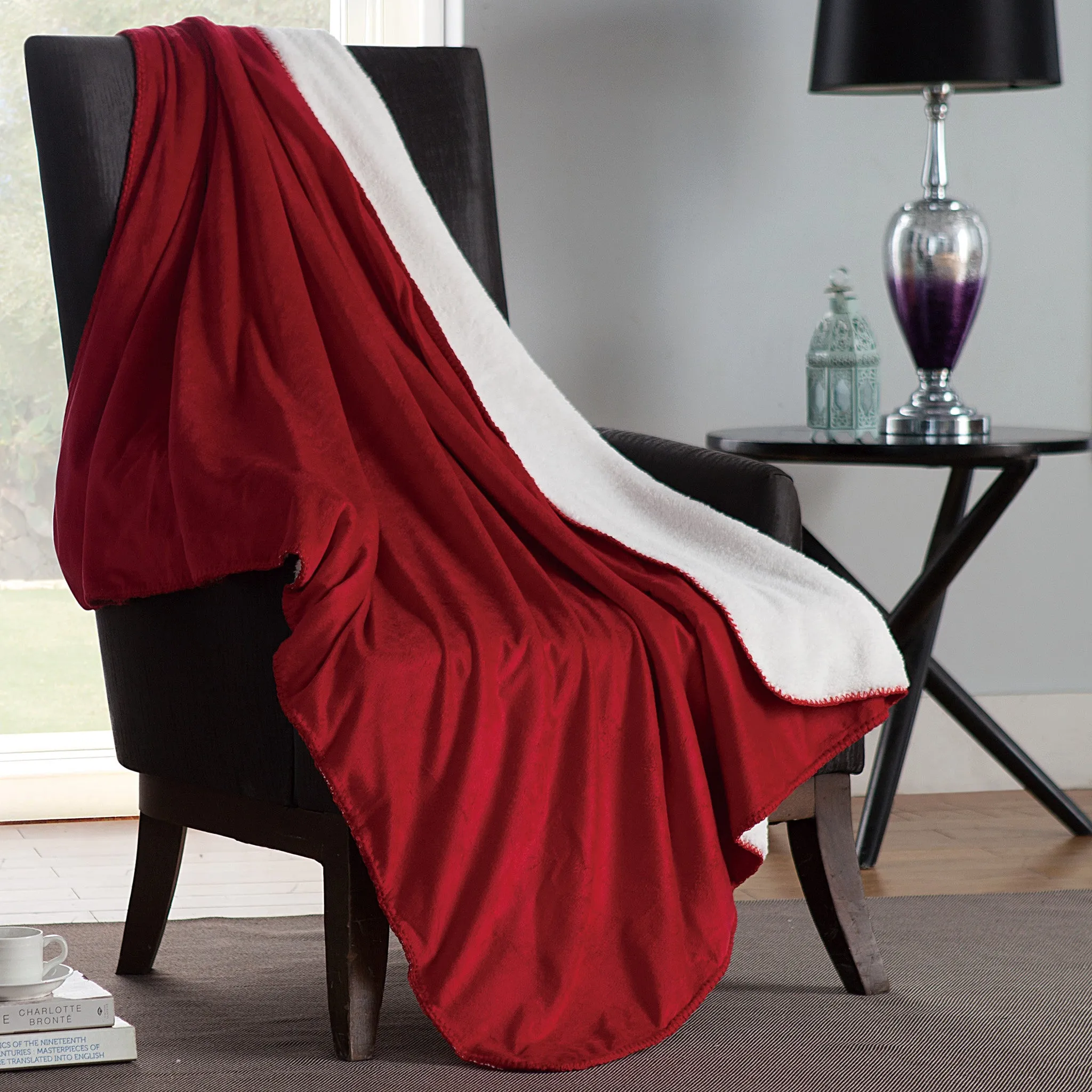 Solid Plush Throw In 50X60 In Red