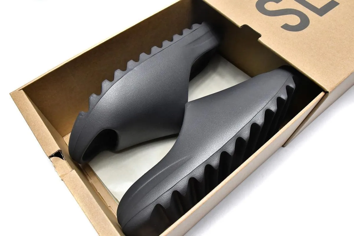 YEEZY SLIDE " ONYX BLACK "